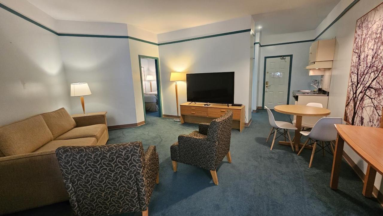 The Cedars Inn Hotel & Convention Centre Gibsons Eksteriør bilde