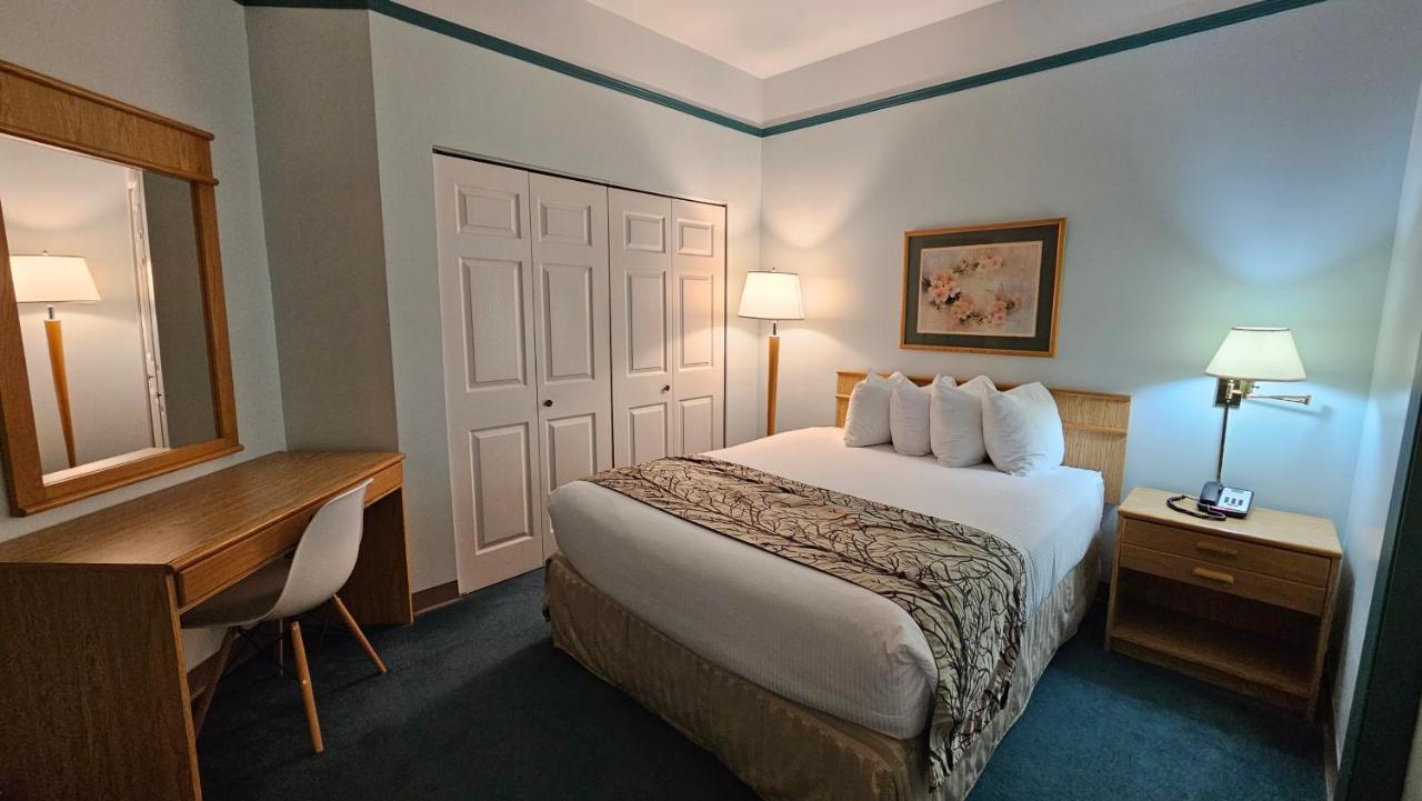 The Cedars Inn Hotel & Convention Centre Gibsons Eksteriør bilde
