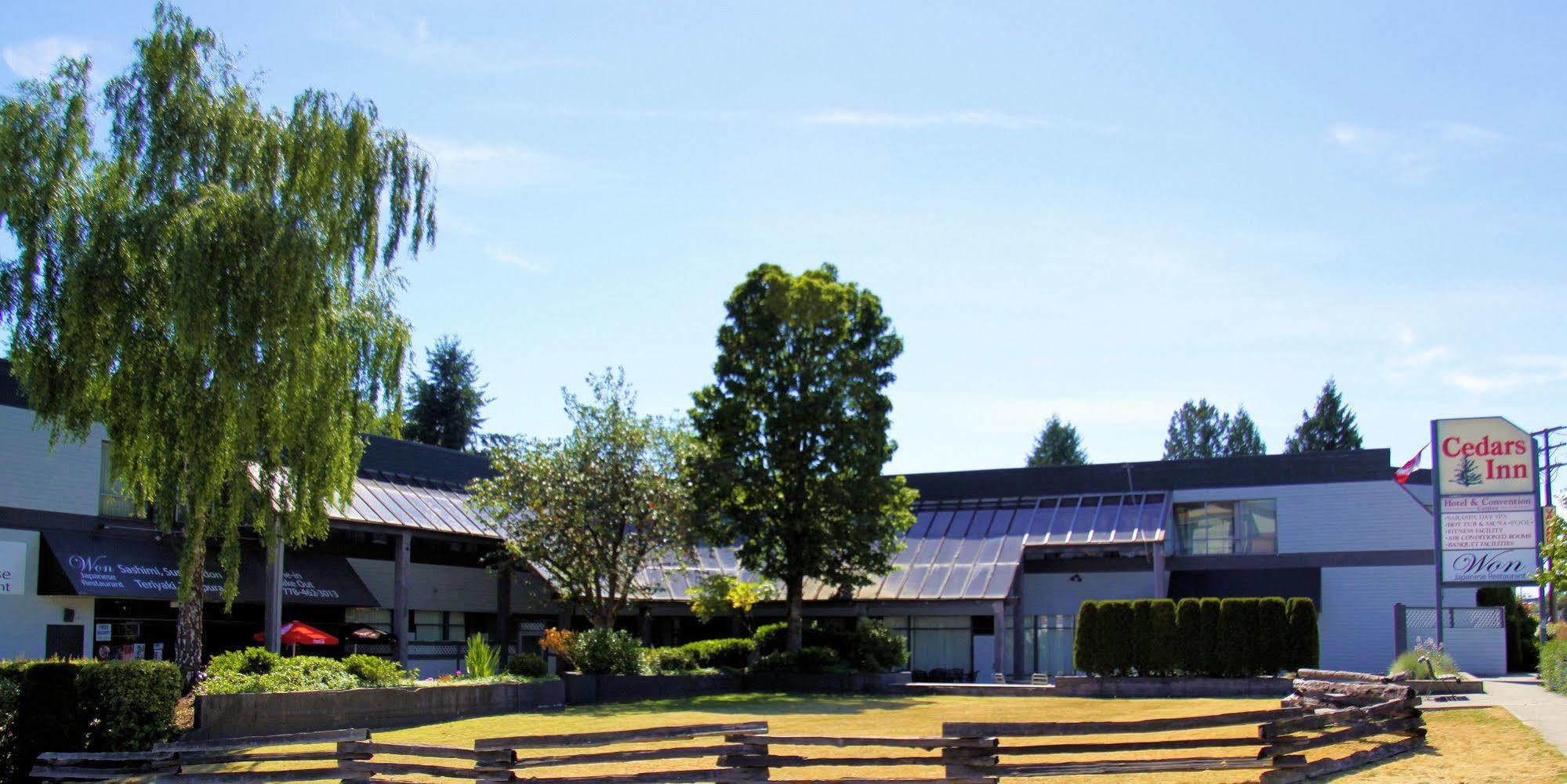 The Cedars Inn Hotel & Convention Centre Gibsons Eksteriør bilde